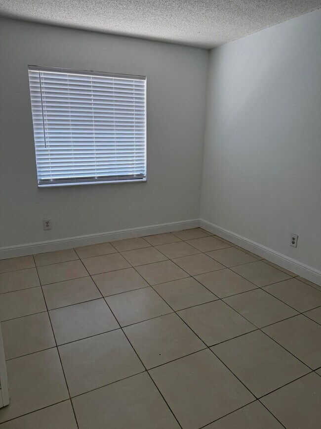 Building Photo - 3760 Mil-Stream Ct