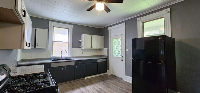 Building Photo - Monessen Updated 3 Bedroom 1 Bath House:   ACCEPTING SECTION 8