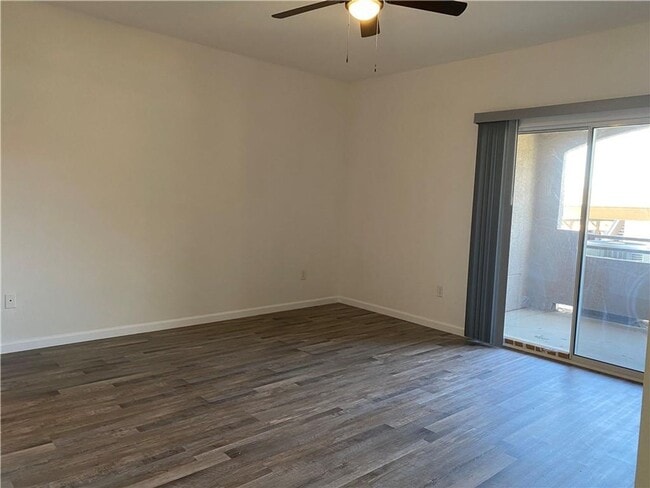 Building Photo - 9330 W Maule Ave