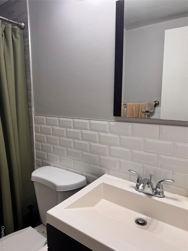 Building Photo - 5 Lexington Hills Rd