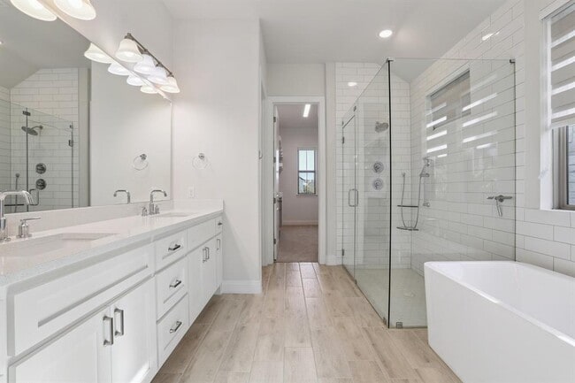 Building Photo - 19304 Summit Glory Trl