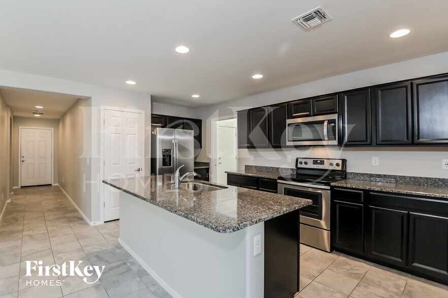 Building Photo - 11562 W Oilseed Dr