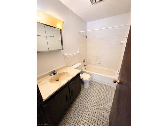 Building Photo - 417 S Wasson Ln