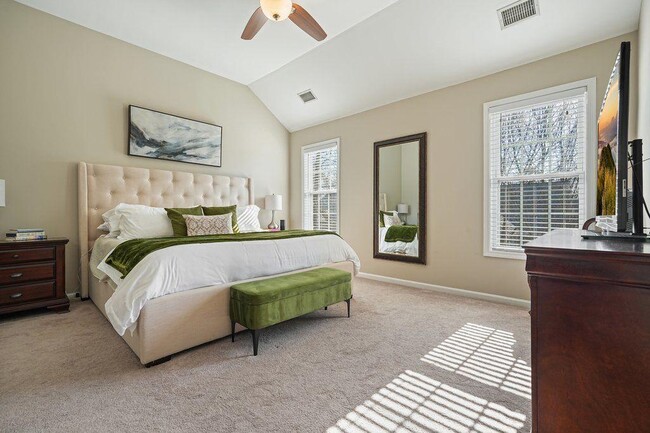 Building Photo - 3803 Waters Edge Trail