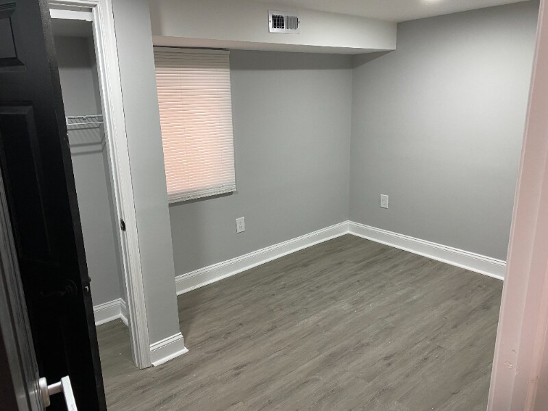 Building Photo - 5114 Belair Rd