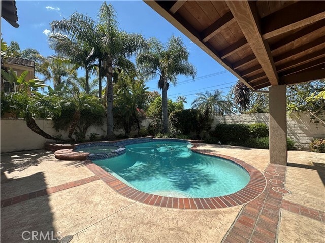 Building Photo - 12865 Crawford Dr