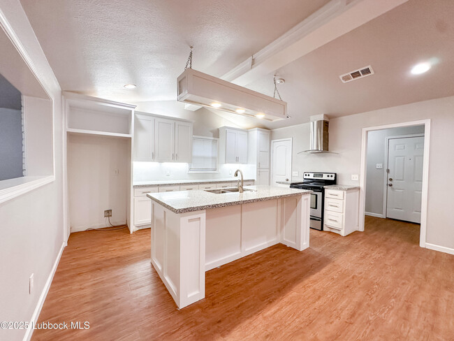 Building Photo - 4311 59th St