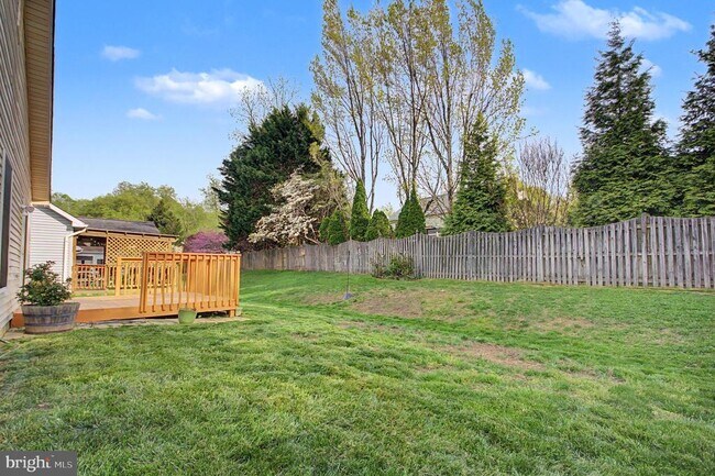 Building Photo - 795 Eastern Point Rd