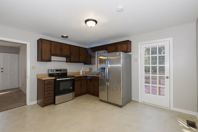 Building Photo - 8427 Attleboro Dr