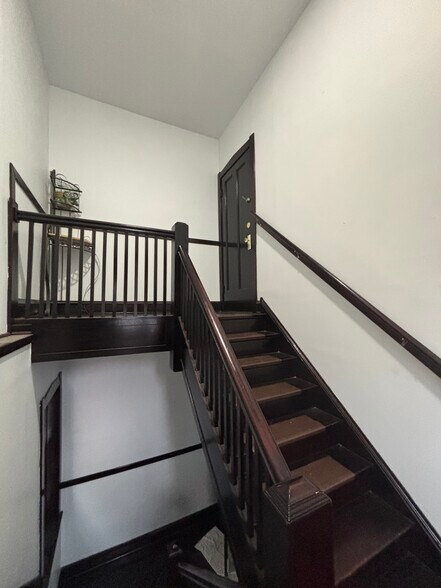 Building Photo - 4028 W Crystal St