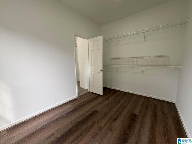 Building Photo - 111 Loyola Cir