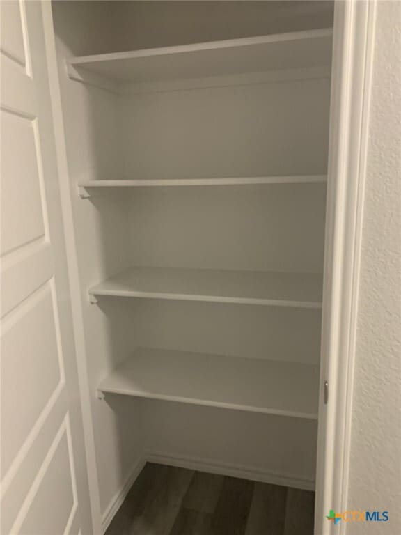 Building Photo - 716 B Kimble Dr