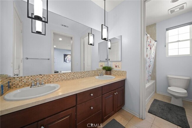Building Photo - 11662 N Ricasoli Way