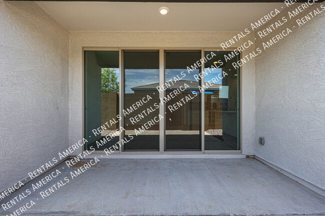 Building Photo - 4841 S Carver-