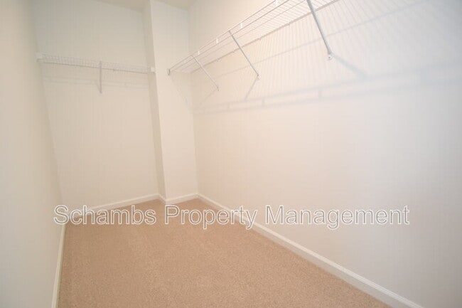 Building Photo - 1226 Bessie Ct