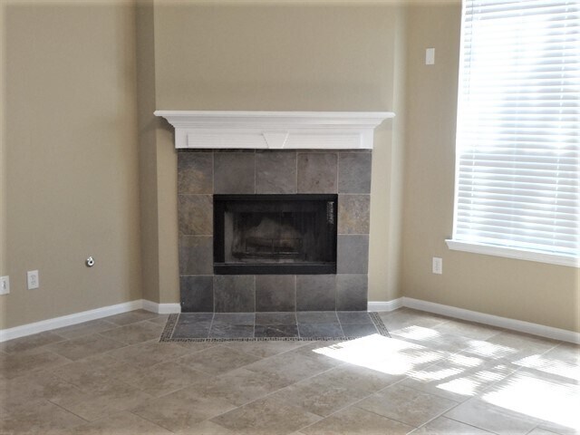 Building Photo - 12027 Bunny Ln