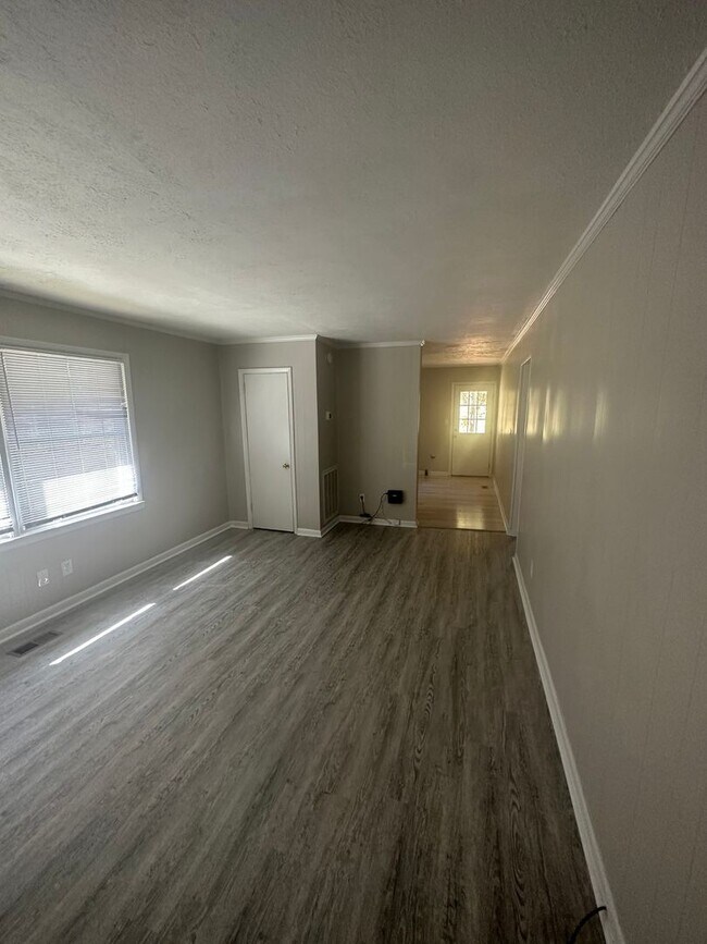 2 Bedroom, 1 Bath Duplex in Tullahoma conv... 107 Chamberlain Cir