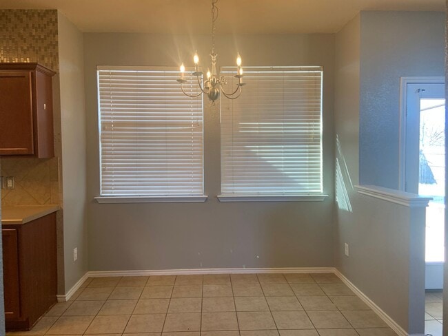 Building Photo - 4915 Allegany Dr