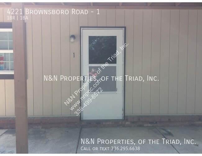 Building Photo - 4221 Brownsboro Rd