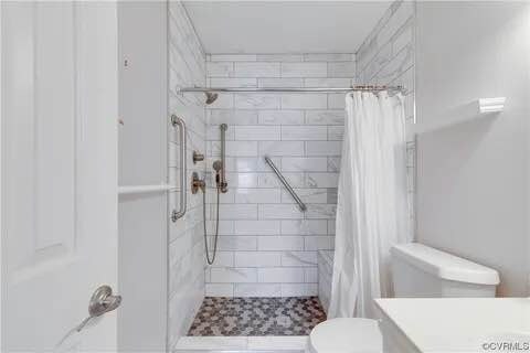 Building Photo - 1030 Briarcliffe Dr