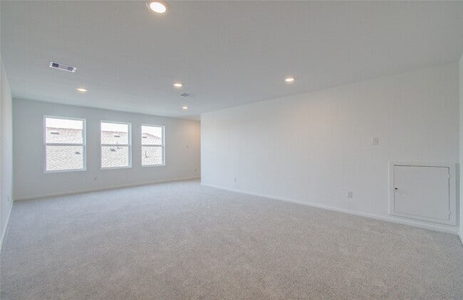 Building Photo - 26514 Foxtail Fern Dr