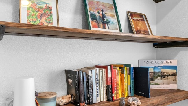 Building Photo - 1402 Fulton Ave