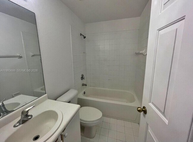 Building Photo - 2740 SE 15th Rd