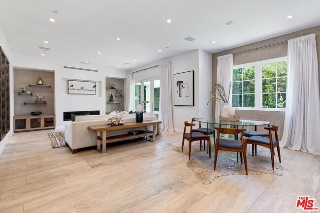 Building Photo - 9767 Monte Mar Dr
