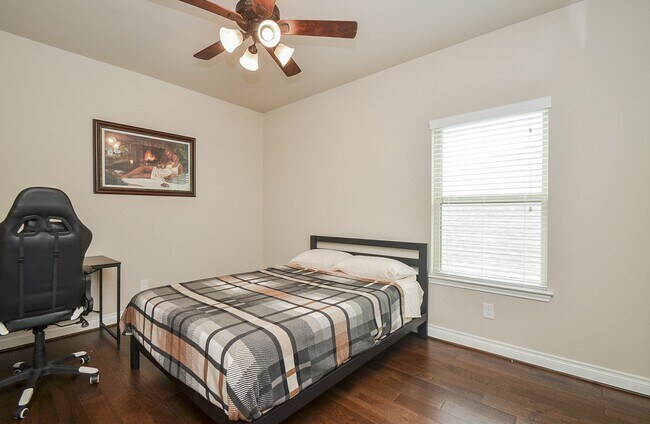 Building Photo - 16835 Fowler Pines Dr