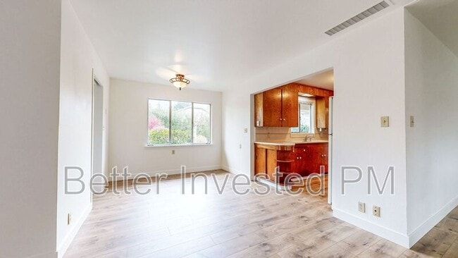 Building Photo - 4729 Montgomery Dr