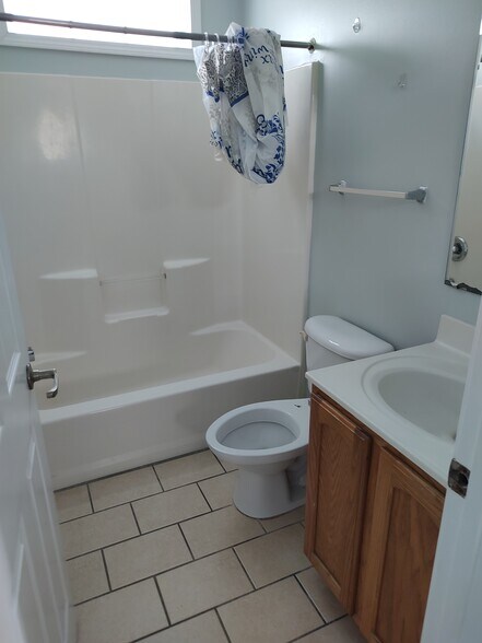 Building Photo - 374 73rd St #5