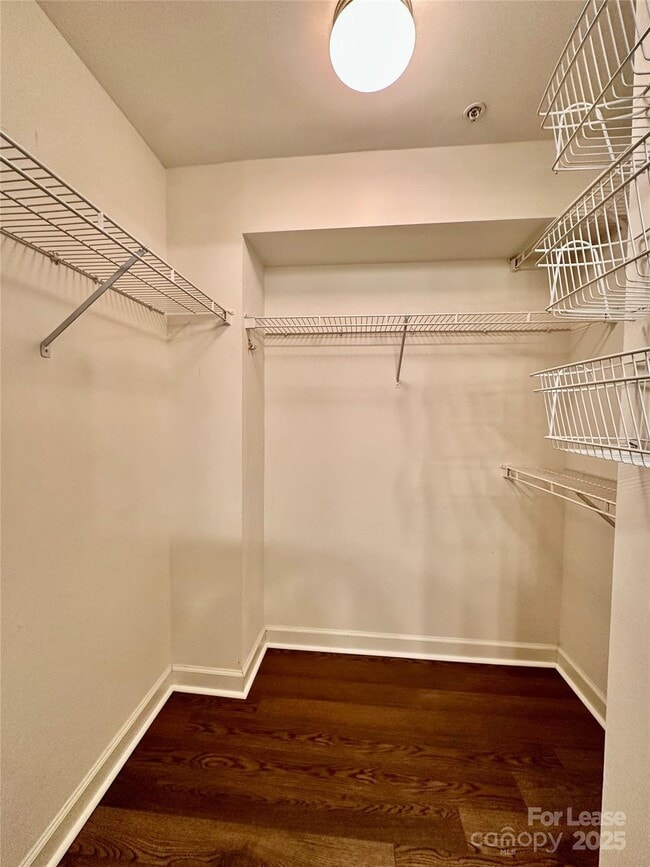 Building Photo - 718 W Trade St