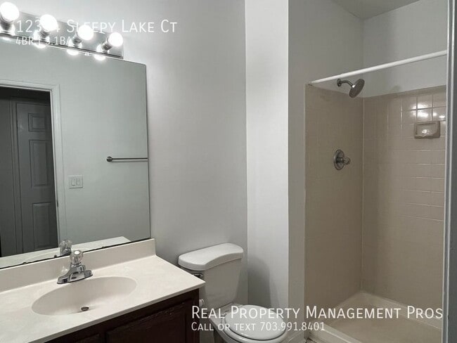 Building Photo - 12334 Sleepy Lake Ct