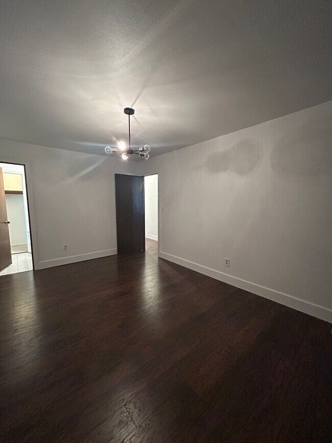 Building Photo - Charming 3-Bed Home in Bella Vista, AR