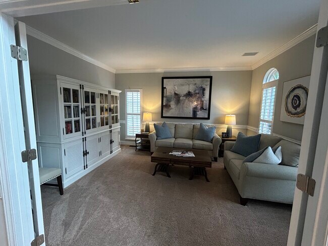 Building Photo - 16038 Cranleigh Dr