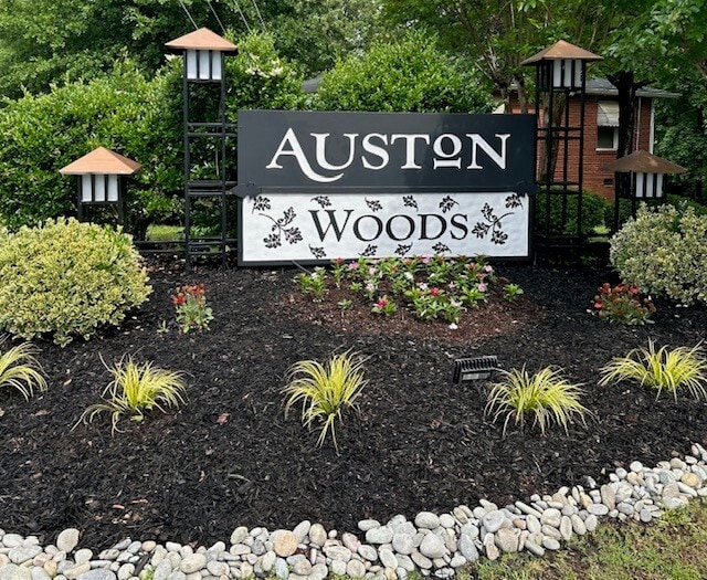 Building Photo - Auston Woods Apartments