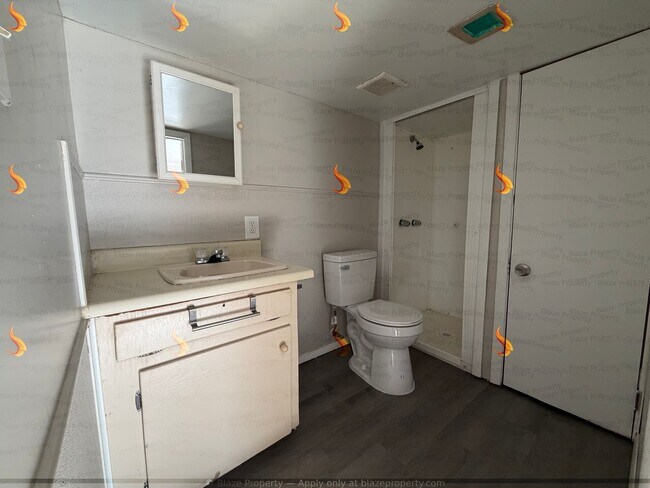 Building Photo - 3001 Curtis Dr