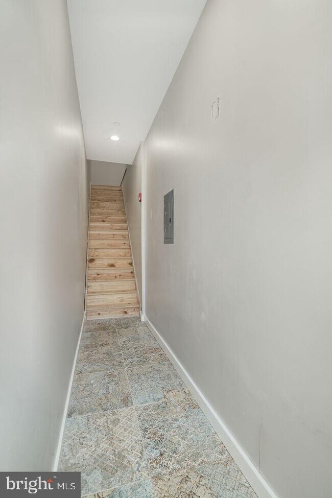 Building Photo - 1764 Frankford Ave