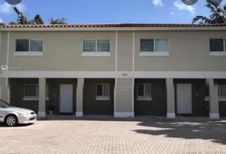 Building Photo - 820 NW 2nd Ave