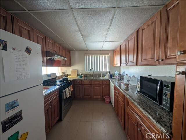 Building Photo - 15020 Varsity St