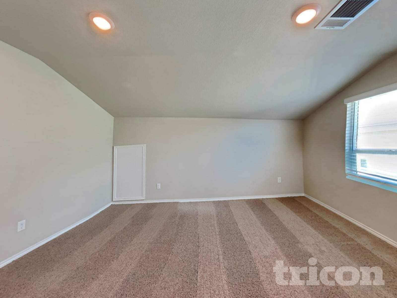 Building Photo - 5100 Saddle Clb Dr