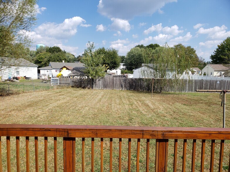 Back porch view - 651 Plater St