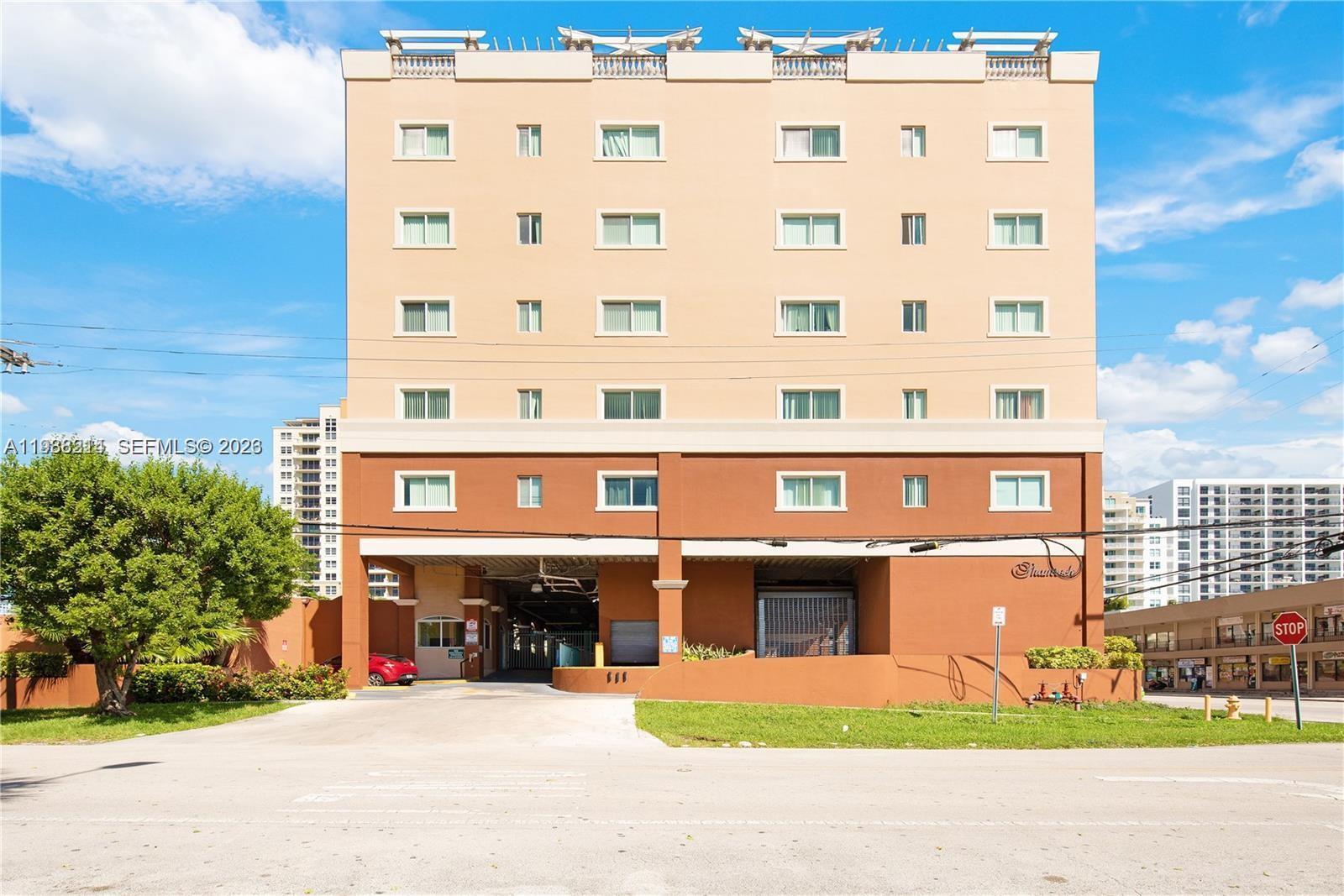 Building Photo - 2280 SW 32nd Ave