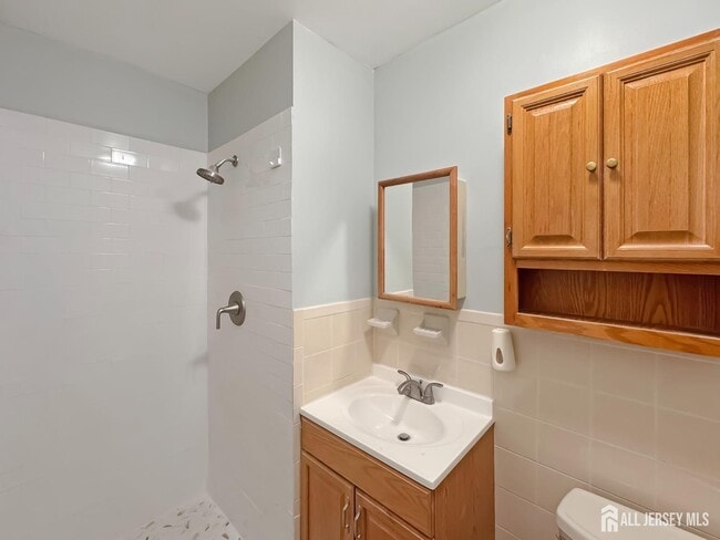 Building Photo - 3908 Birchwood Ct
