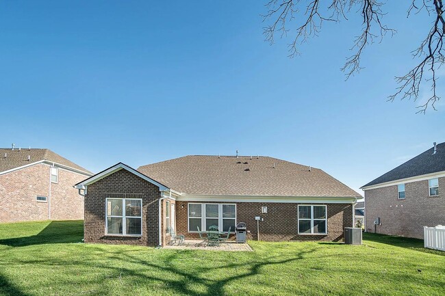 Building Photo - Beautiful 5-Bedroom Home in Brixworth Neighborhood with 2 Community Swimming Pools & Walking Trails