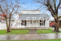 Building Photo - 836 E Devonshire St