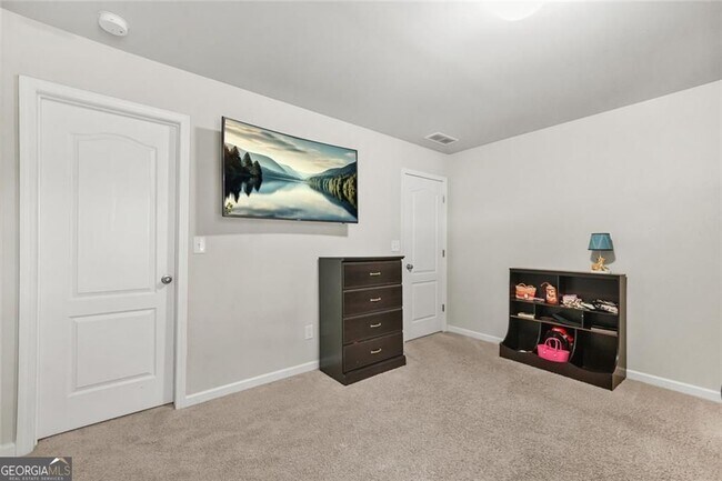 Building Photo - 4079 Broadmoor Ct SW