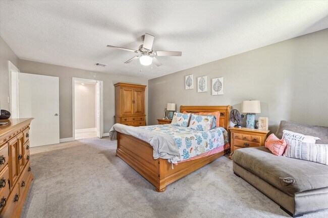 Building Photo - 4311 Meadowbank Dr