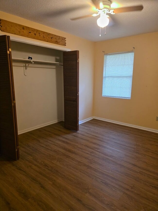 Building Photo - 1489 Hampton Pl