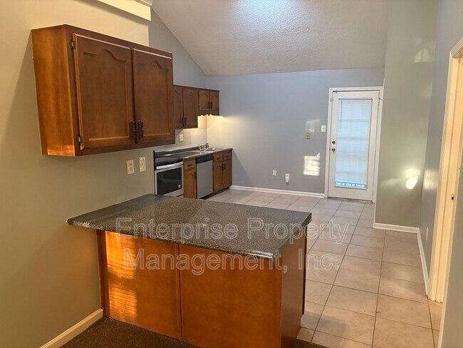 Building Photo - 3913 Oak Branch Cir E